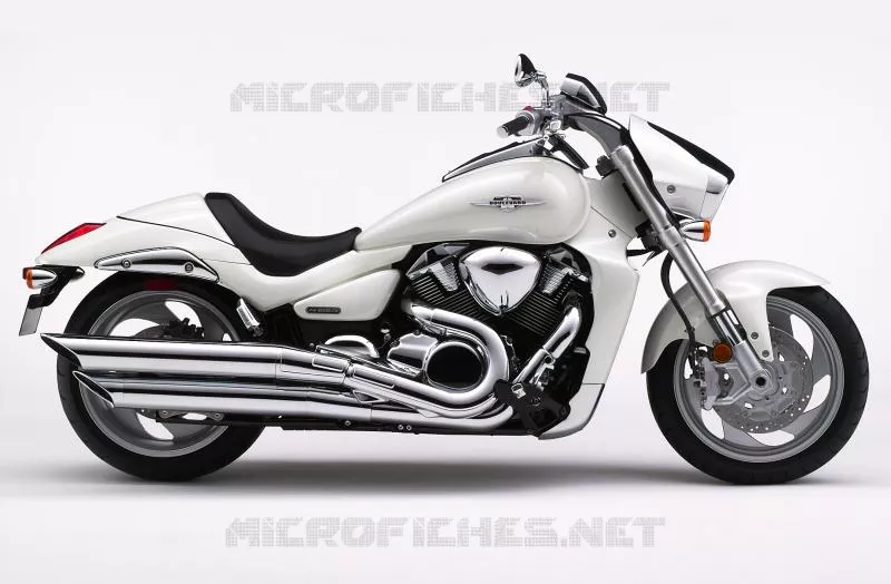 * PHOTOGRAPHIE DE COULEUR VZR1800K7 * Suzuki MOTO 1800 INTRUDER 2010  VZR1800U2L0(E2)