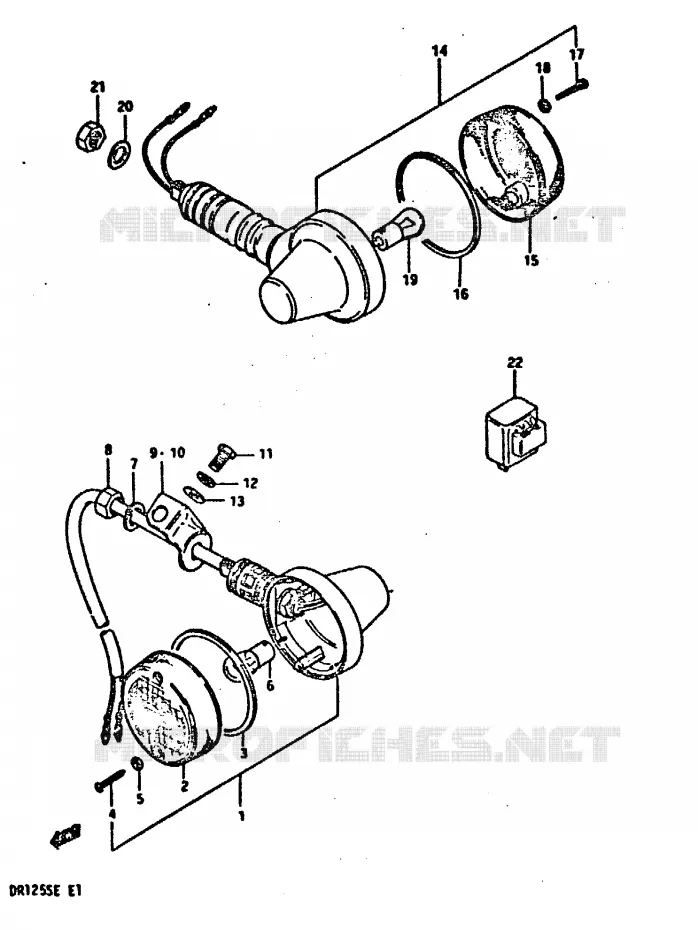 CLIGNOTANTS (E18) Suzuki MOTO 125 DR 1984  DR125SE
