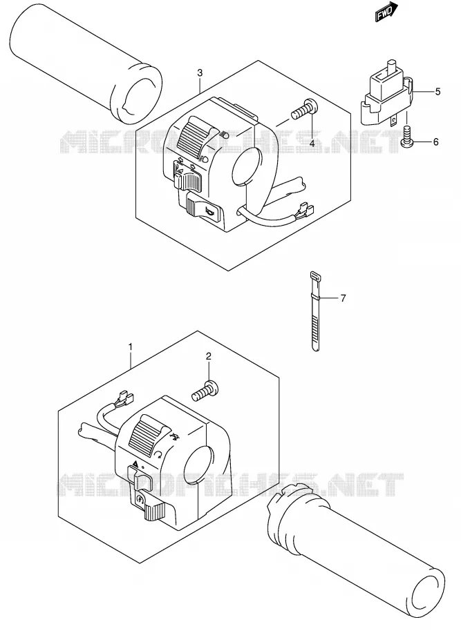 COMMODOS (MODELE K4) Suzuki MOTO 800 INTRUDER 2004  VS800GLK4(E3/E28)