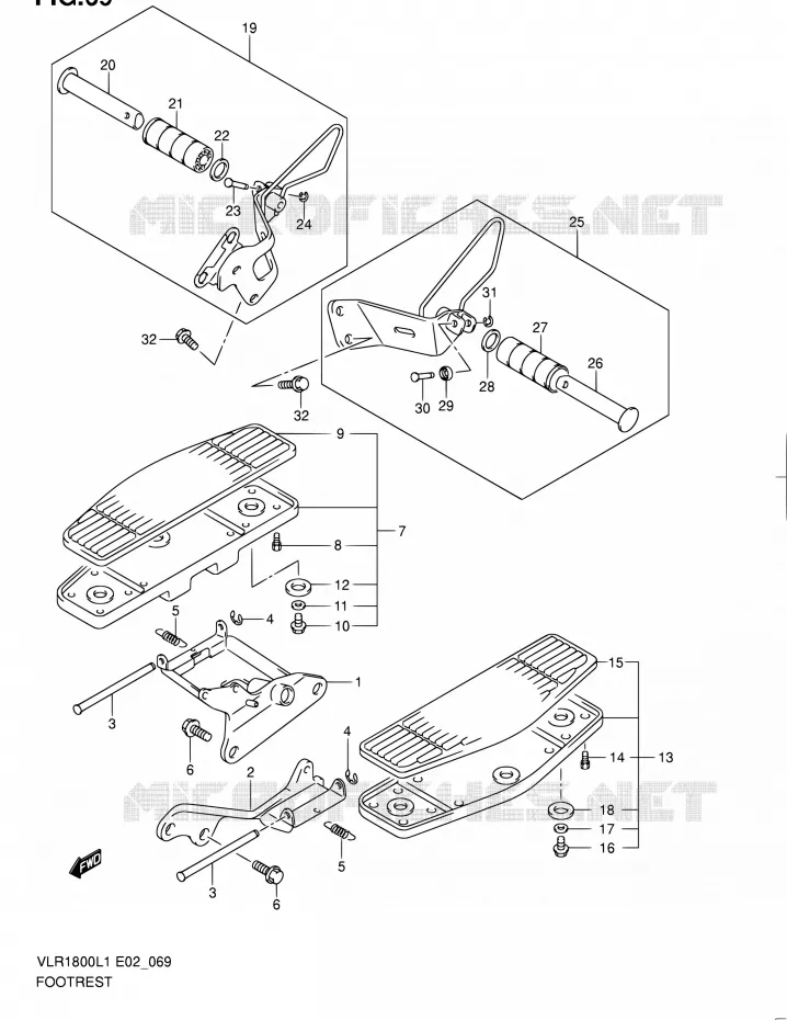 REPOSE PIED (VLR1800TL1 E19) Suzuki MOTO 1800 INTRUDER 2011  VLR1800L1(E19)